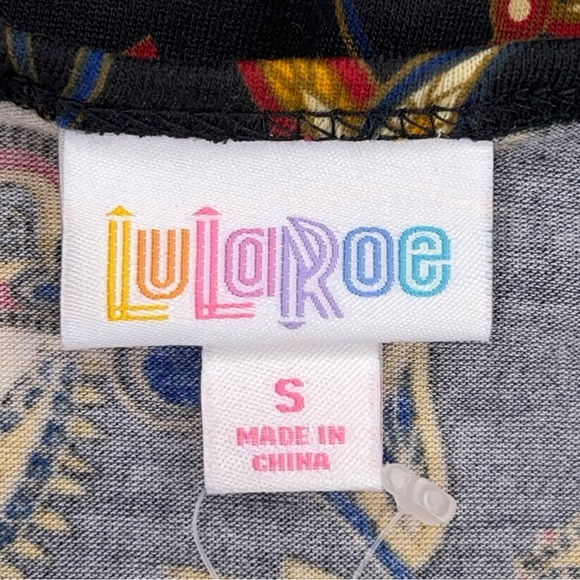 New Small LuLaRoe Black Gold Paisley Print Tee Irma Colorful Stretch Oversized - Picture 12 of 16